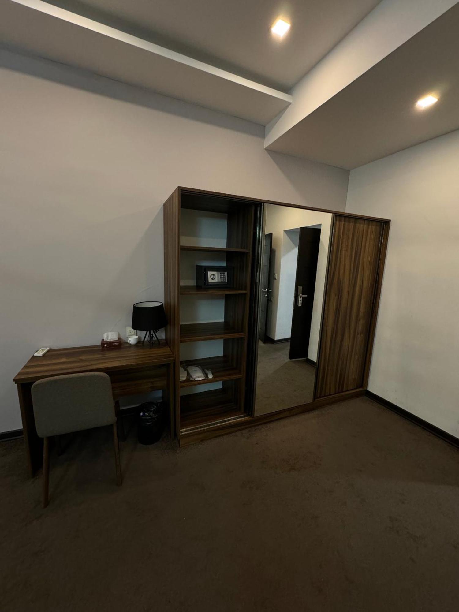 Moscow Boutique Hotel Ереван Екстериор снимка