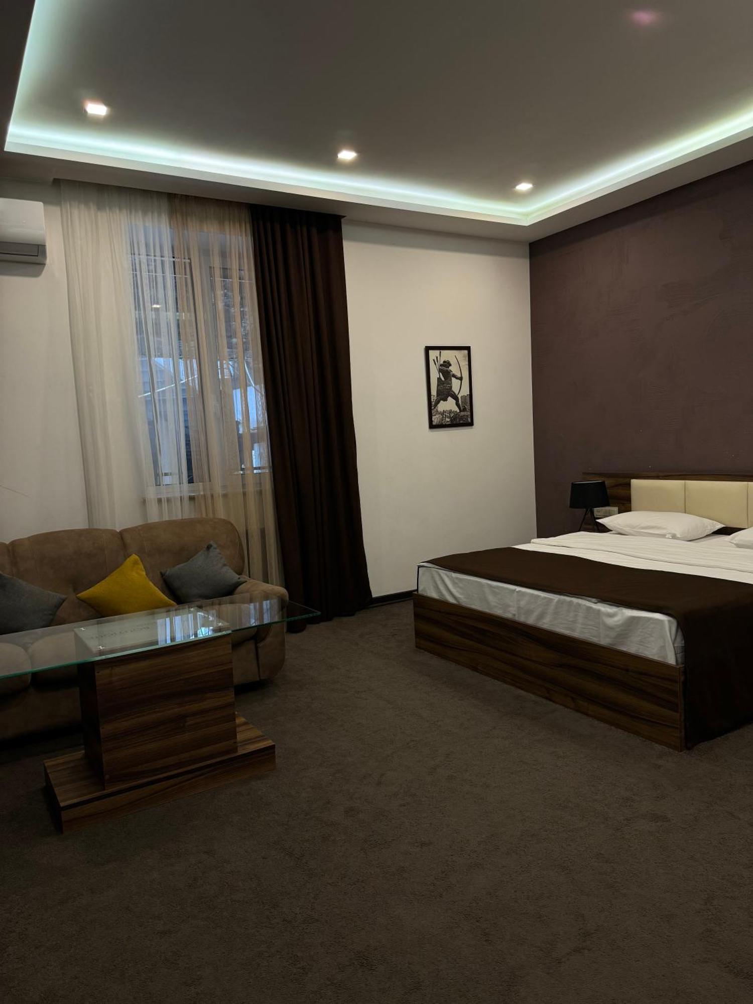 Moscow Boutique Hotel Ереван Екстериор снимка