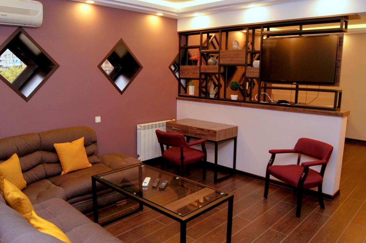 Moscow Boutique Hotel Ереван Екстериор снимка