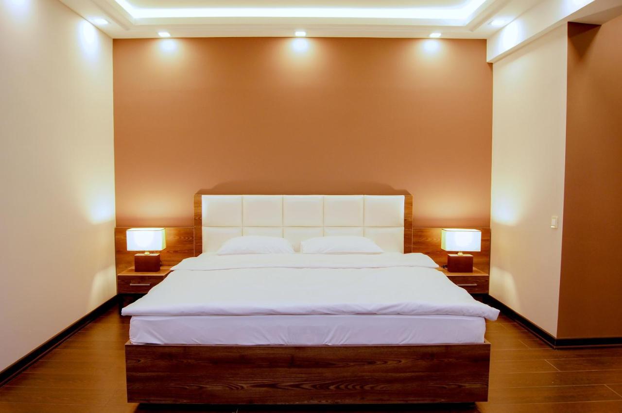 Moscow Boutique Hotel Ереван Екстериор снимка