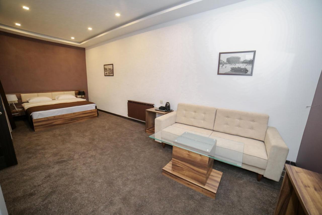 Moscow Boutique Hotel Ереван Екстериор снимка
